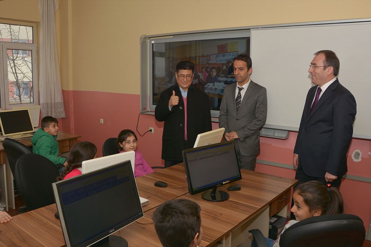 Çatak\'ta Bilgisayar Sınıfı Açıldı