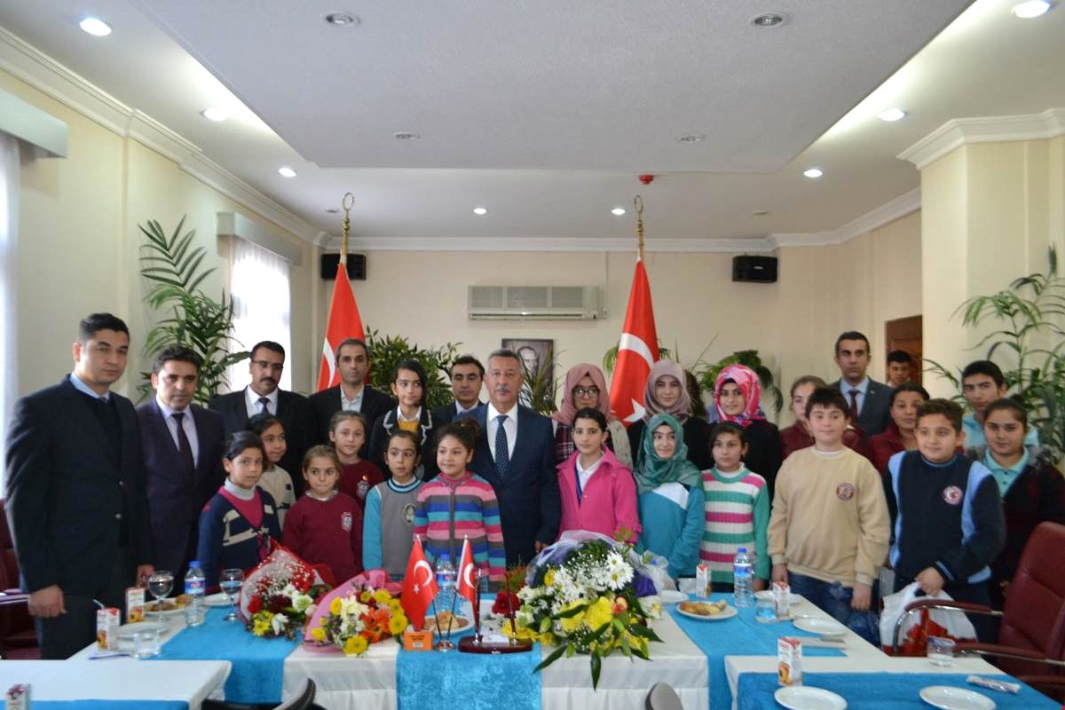 Ceyhan\'da 30 Öğrenci Ödüllendirildi