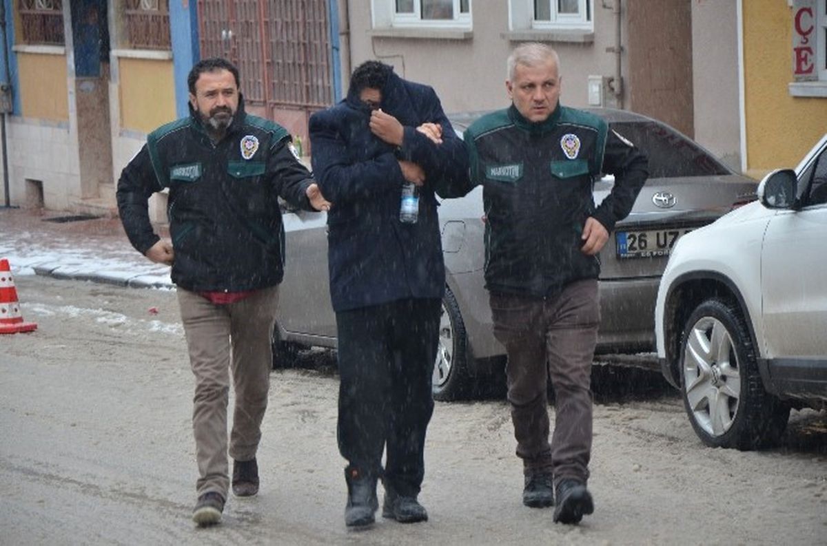 Eskişehir\'de 2 Bin 851 Adet Ecstasy Hap Ele Geçirildi