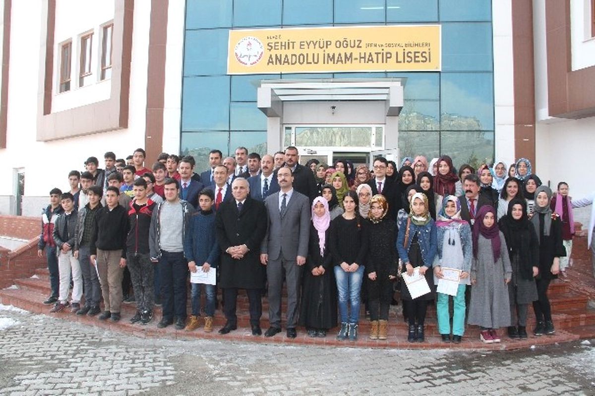Fetö\'nün Devredilen Okulunda Karne Heyecanı