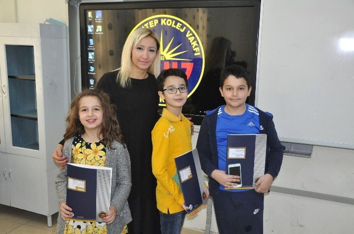 Gaziantep Kolej Vakfı\'nda Karne Heyecanı