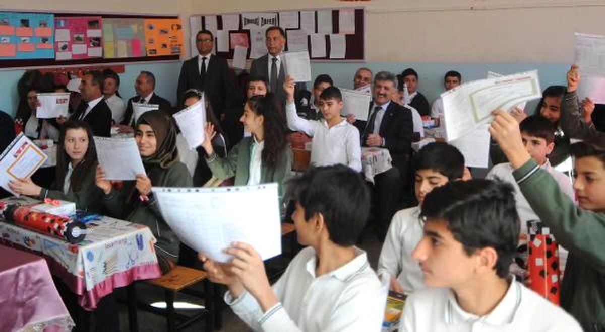 Gaziantep\'te, 572 Bin Öğrenci Karne Aldı