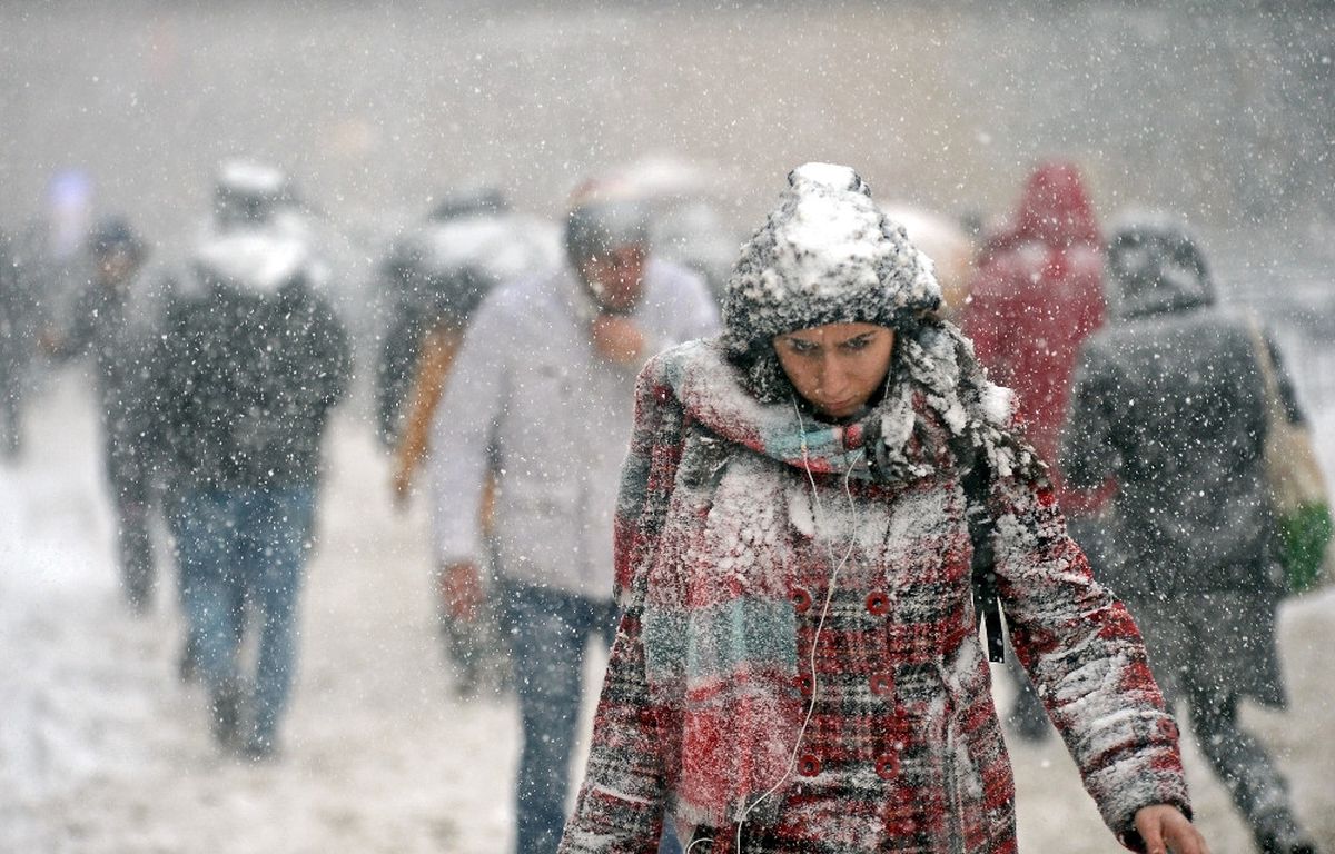İstanbul\'da Kar Yağışı Başladı