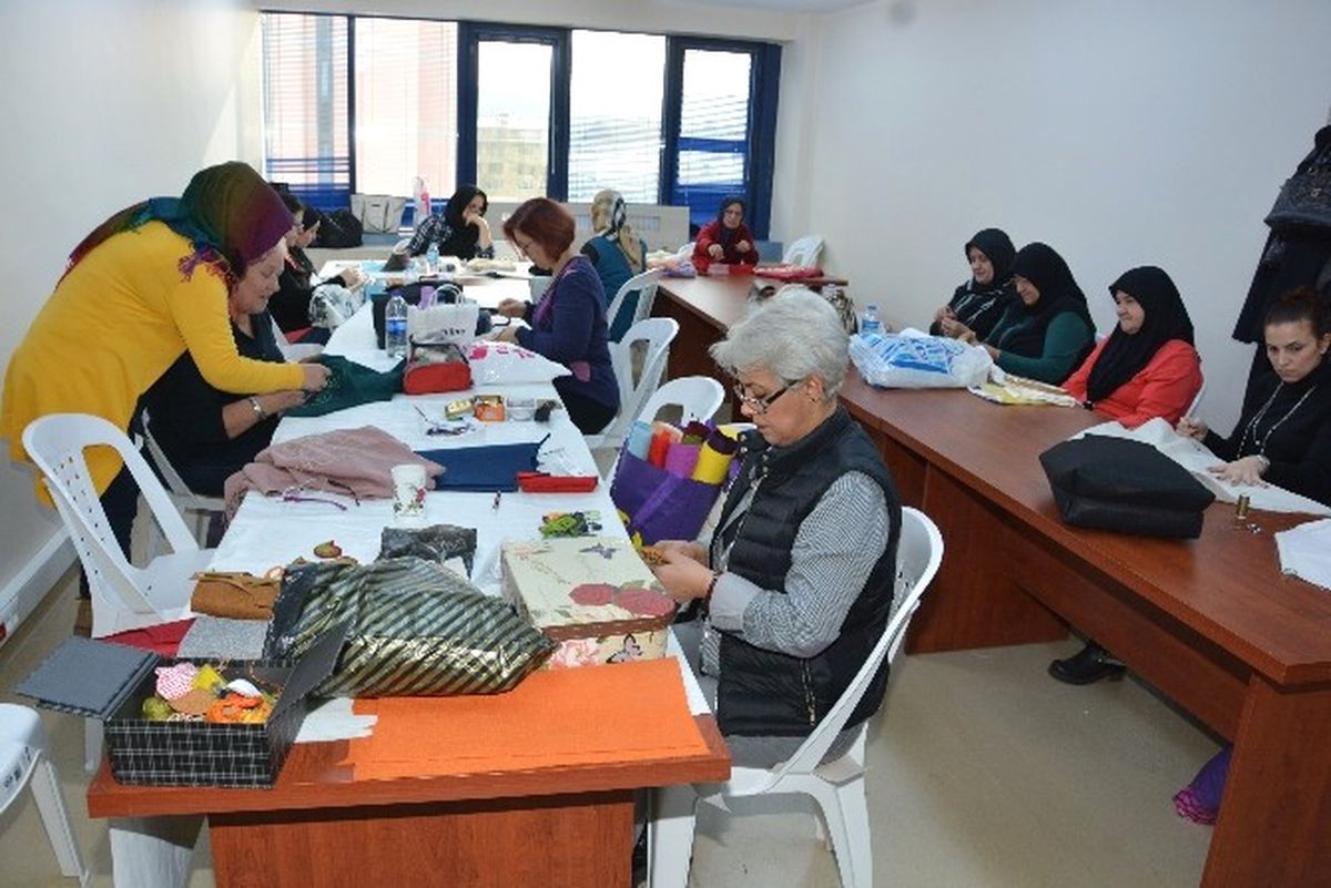 İzmit\'te Keçe Kursuna 80 Kişi Katılıyor