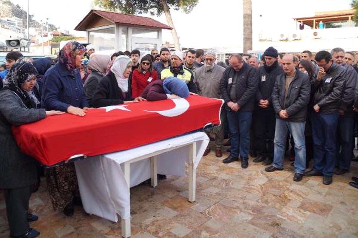Kazada Ölen Polis Memuru İçin Tören