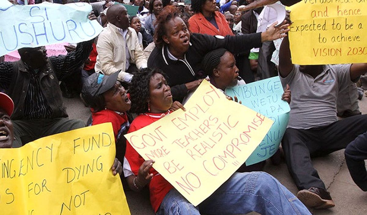 Kenya\'da Öğretim Görevlileri Greve Gitti