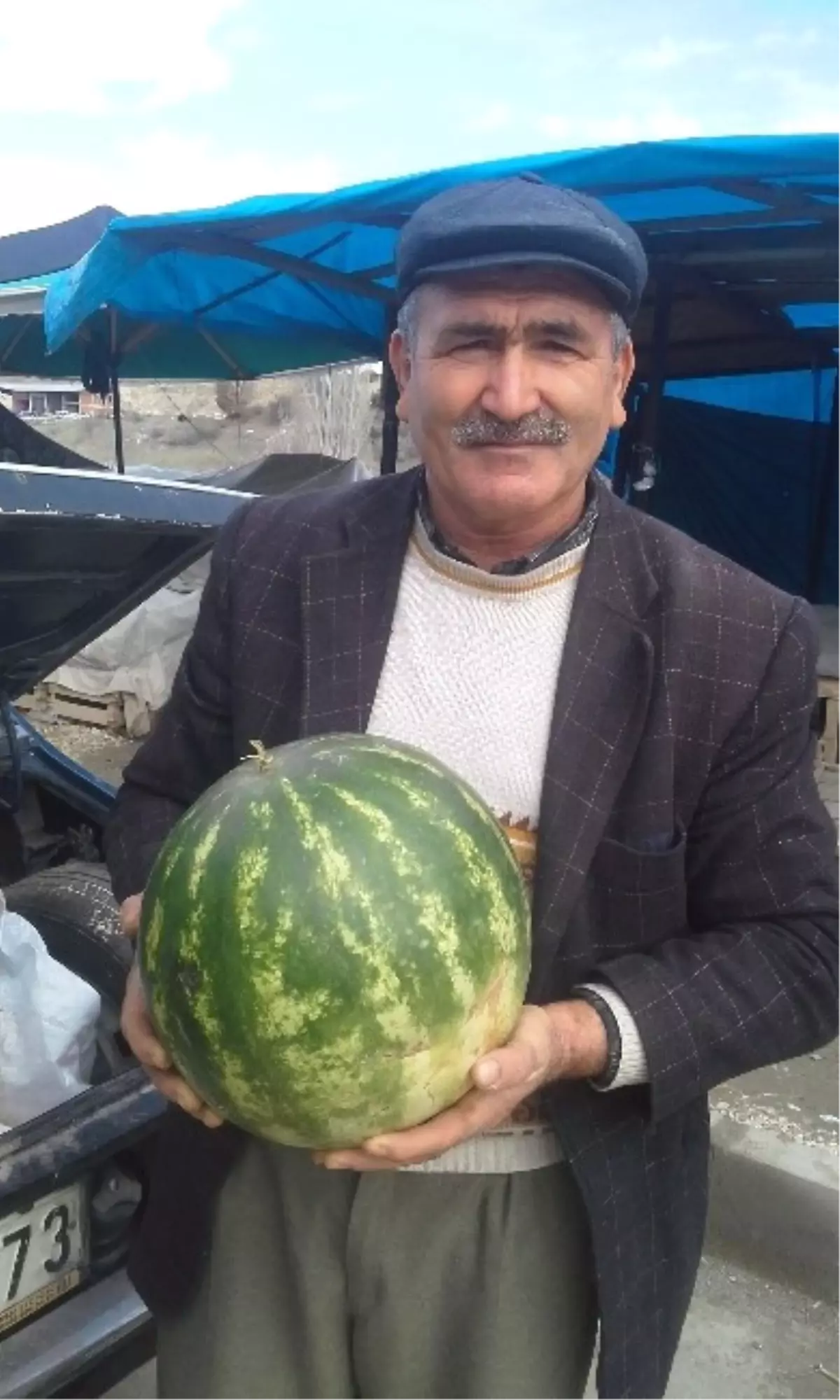 Kış Ortasında Karpuz Satıyor