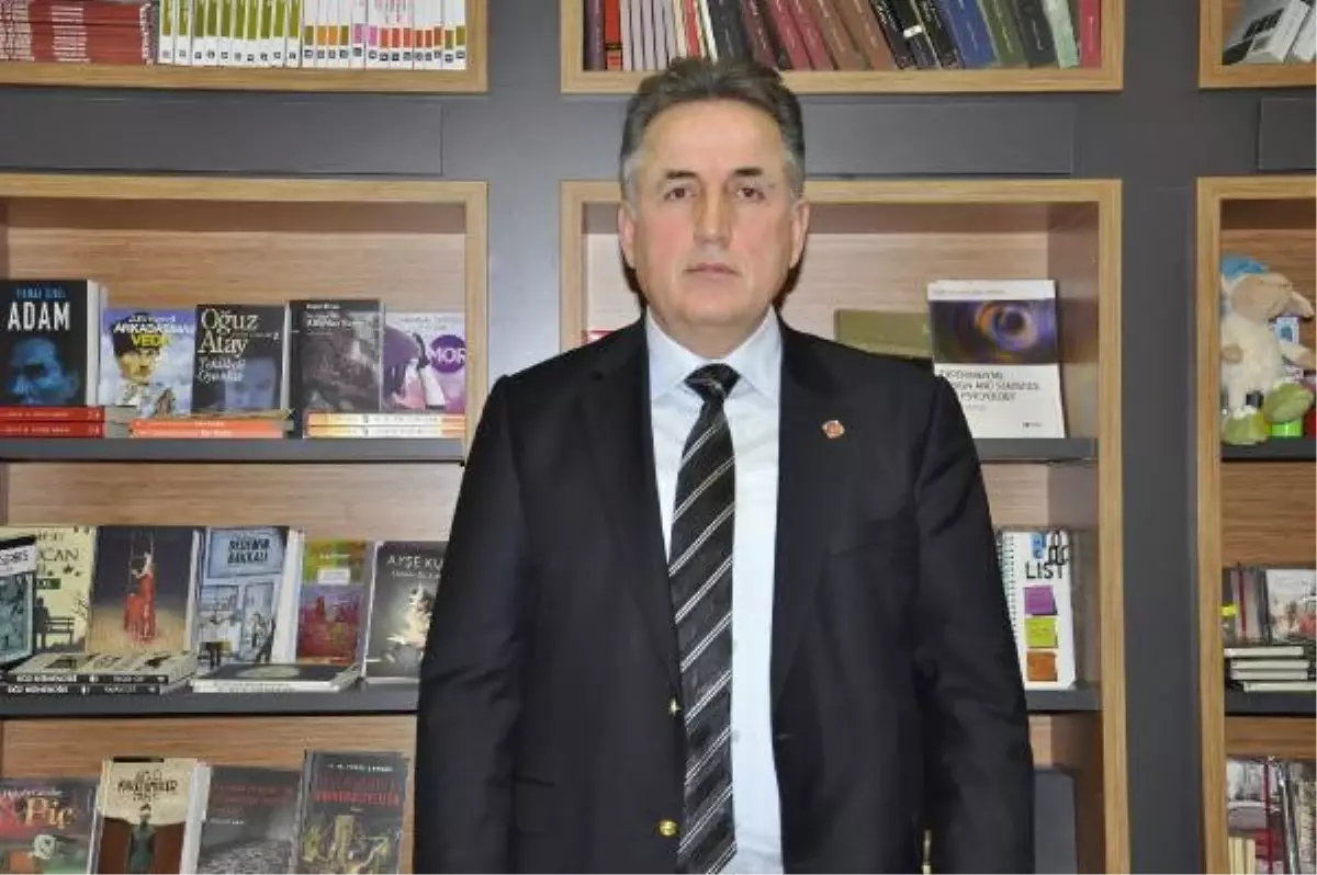 Klinik Biyokimya Uzmanı Abdullah Olgun: "Her İlaç Aynı Zamanda Bir Zehirdir"