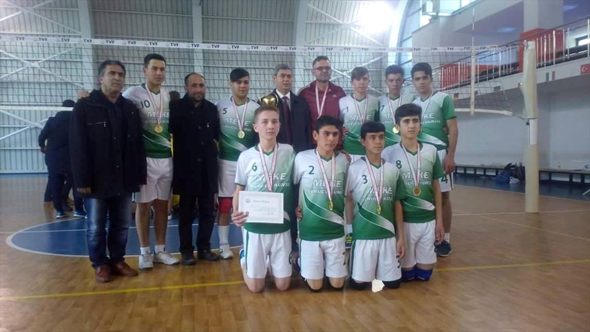 Konya\'da B Gençler Voleybol Turnuvası