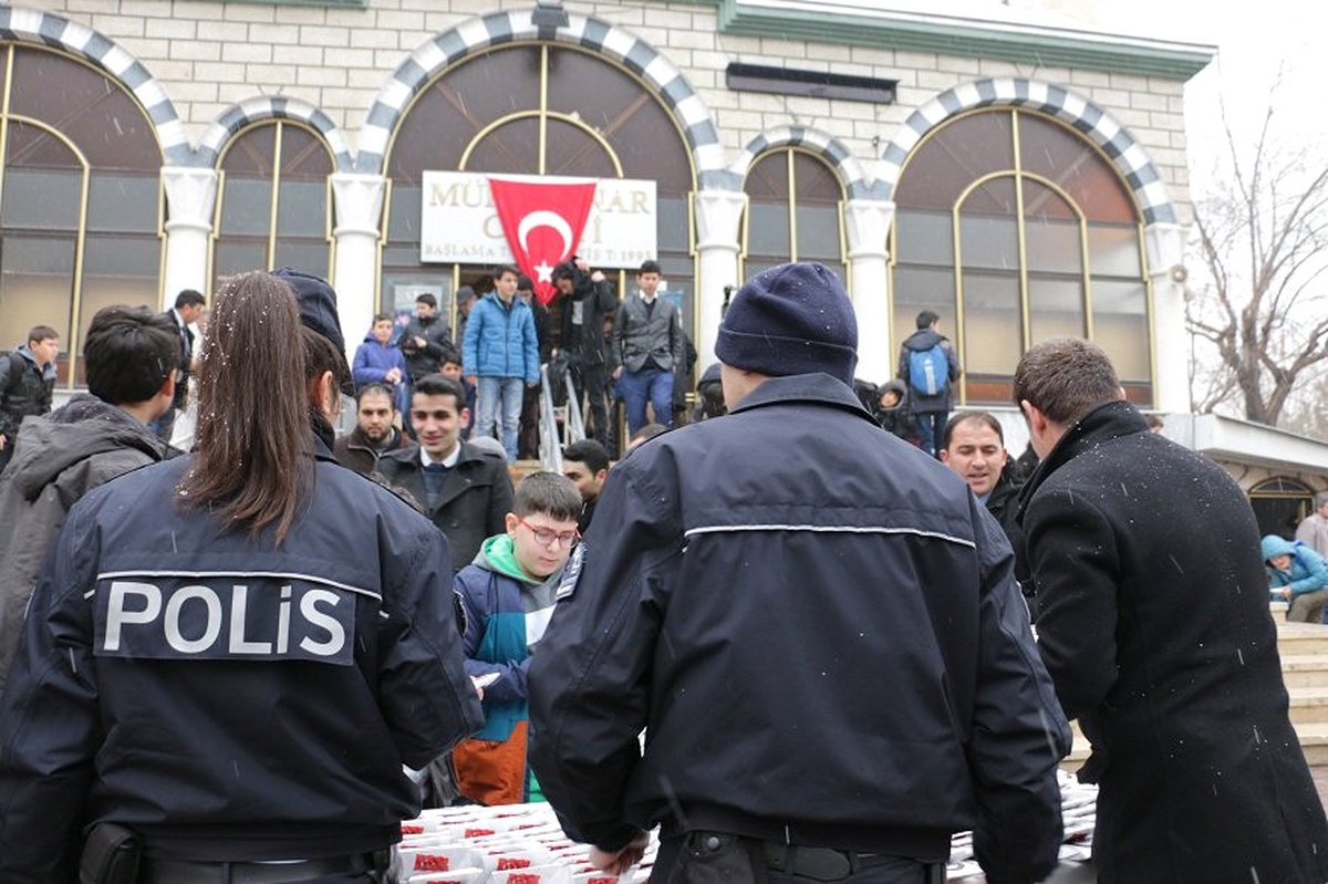 Konya Emniyeti Şehitler İçin Hatim Okuttu