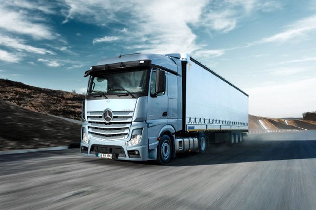 Mercedes-Benz Premium Segmentinin Birincisi Oldu