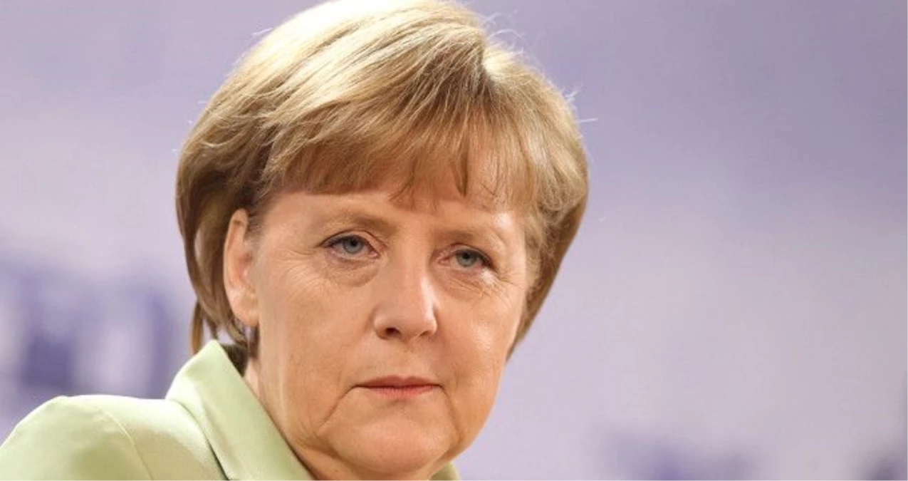 Merkel, Sığınmacı Krizinin Çözümü İçin Türkiye\'ye Gelecek