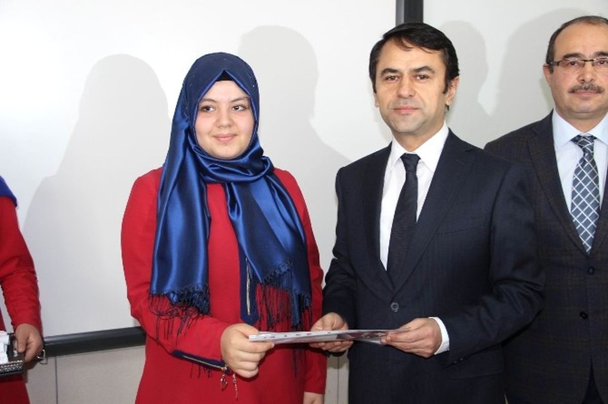 Nevşehir\'de 55 Bin 636 Öğrenci Karne Aldı