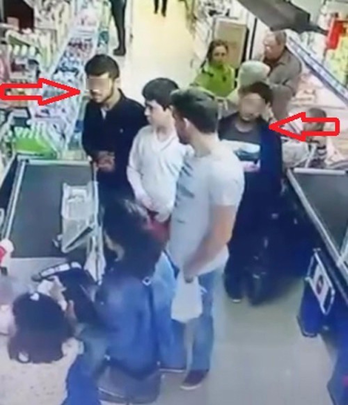 Marketten Paket Paket Çay Çaldılar