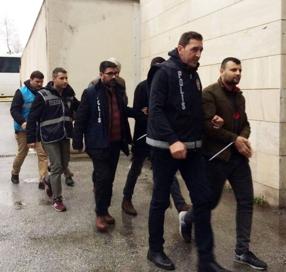 Sakarya\'da 2 PKK Şüphelisi Adliyeye Sevk Edildi