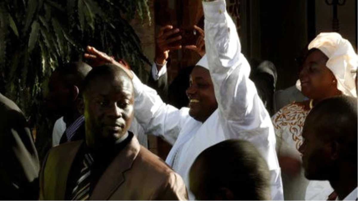 Senegal Ecowas ile Birlikte Gambiya\'ya Girdi