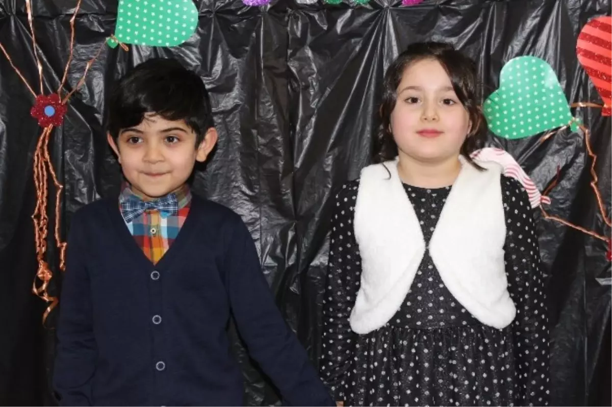 Sosyal Medya\'dan Yapılan Karne Heyecanı Davetine Belediye Başkanı Yaşar Bahçeci\'de Ortak Oldu