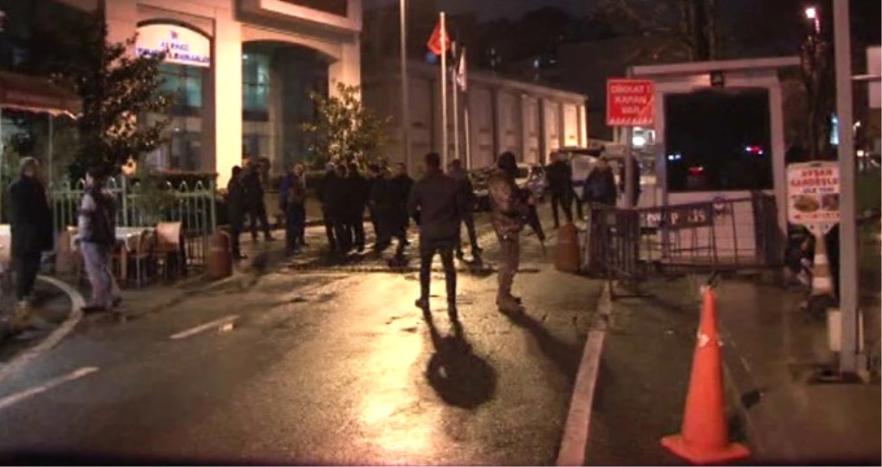 İstanbul\'da AK Parti İl Binasına Lav Silahıyla Saldırı!