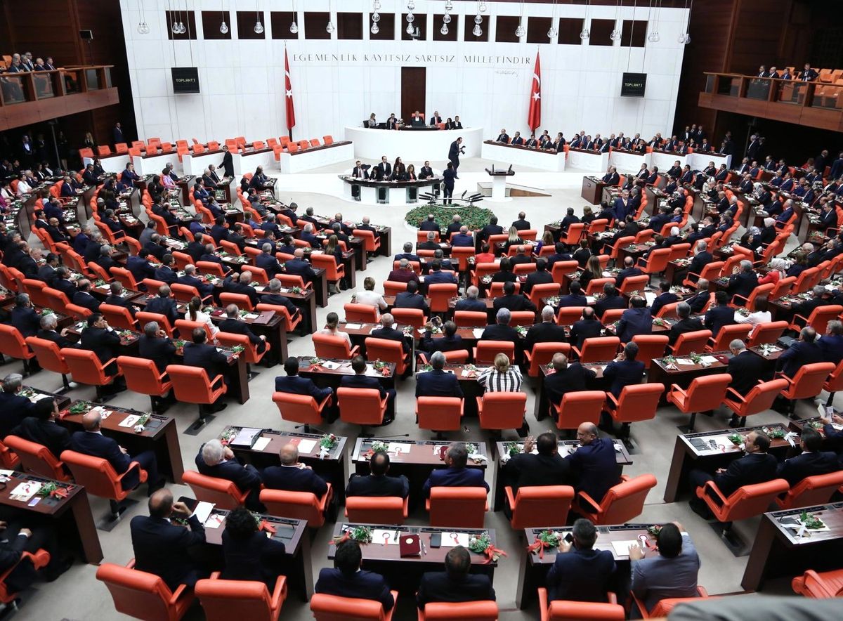 TBMM Genel Kurulunda, İkinci Tur Görüşmeleri Yapılan Anayasa Değişikliği Teklifinin 11\'inci Maddesi...