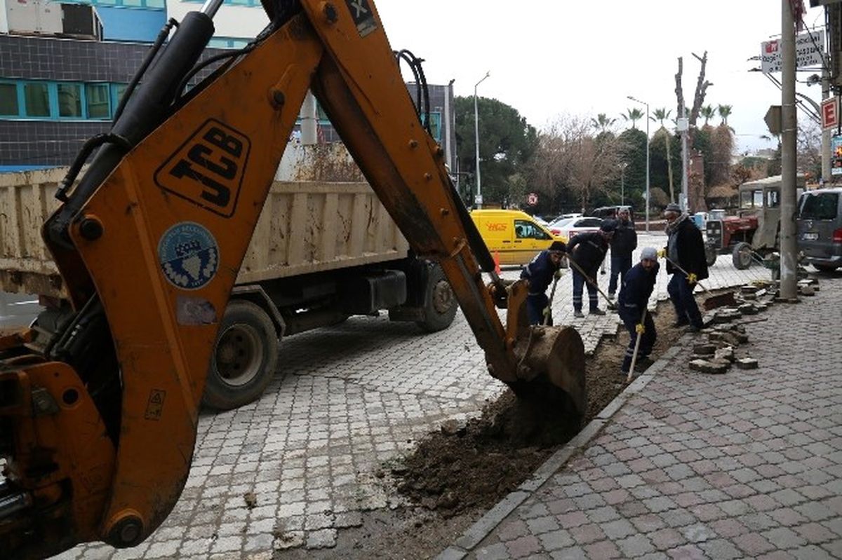 Turgutlu\'nun Yollarında Hummalı Çalışma
