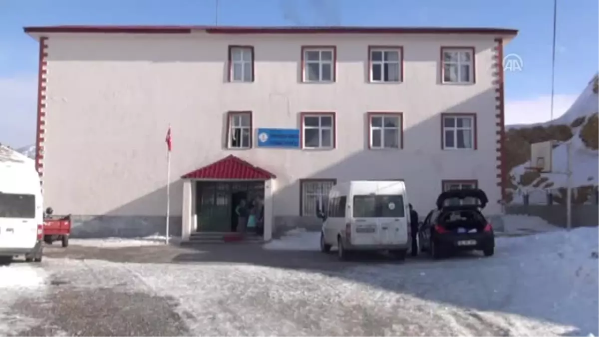 Uçakta Karne Sevinci