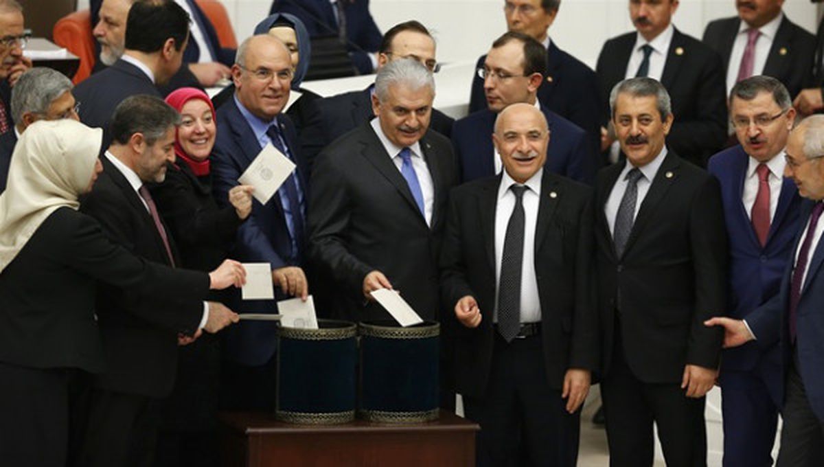 17\'nci Madde 341 Oyla Kabul Edildi