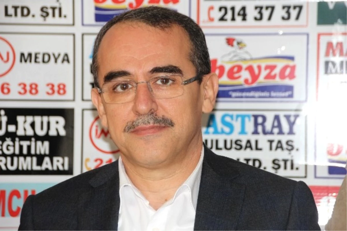 Adalet Eski Bakanı Ergin\'den Gazetecilere Ziyaret