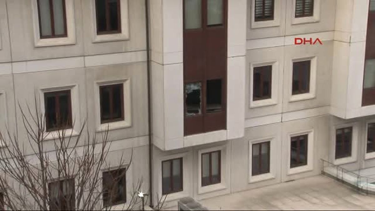AK Parti Il Başkanlığı\'na Yapılan Saldırının İzleri Ortaya Çıktı