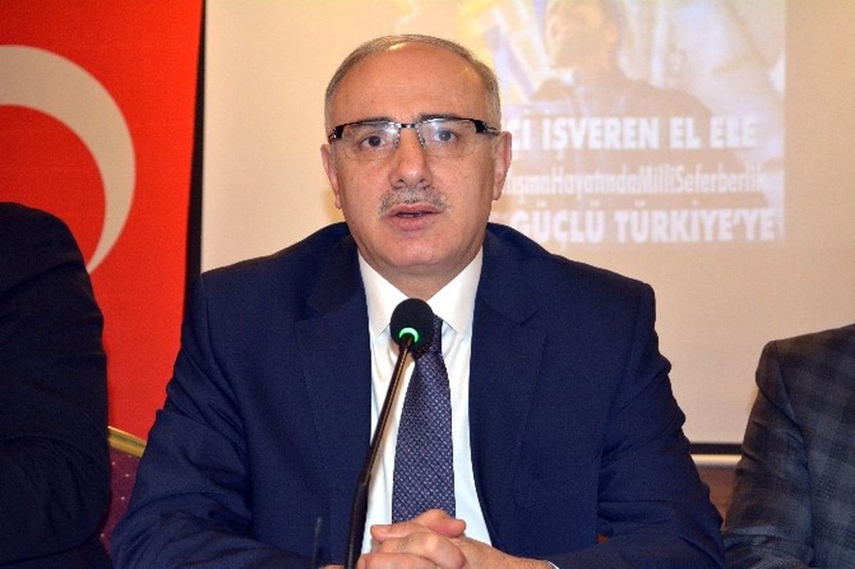 Bakanlık Heyeti \'Çalışma Hayatında Milli Seferberlik\' Programı İçin Batman\'da