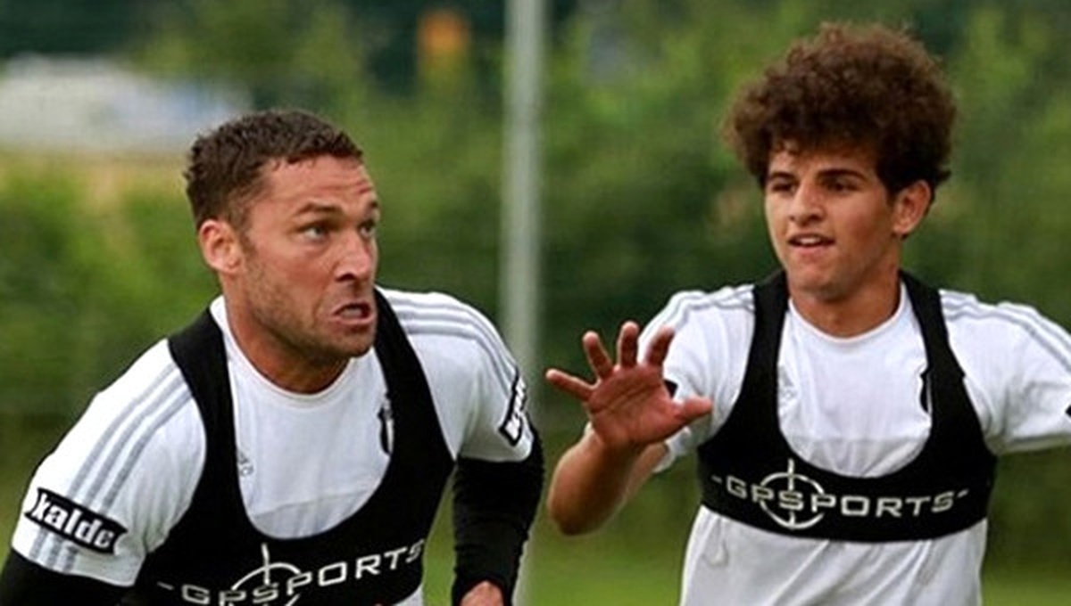 Beşiktaşlı Futbolcu Sosyal Medyada Ayrıldığını Duyurdu