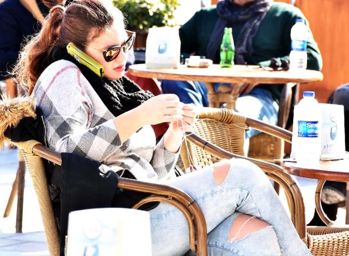 Bodrum\'da Güneşli Hava Sahilleri Doldurdu