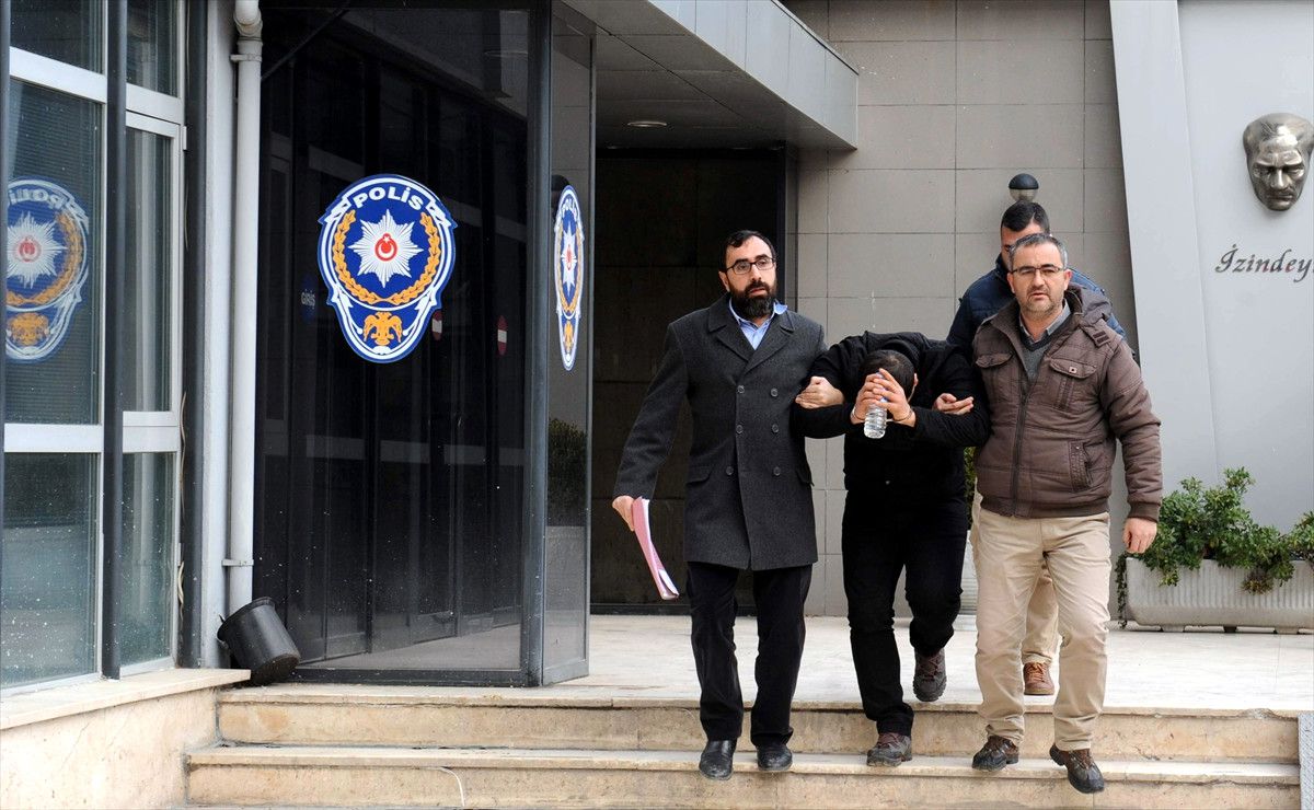 Bursa\'da Fetö Bahanesiyle Dolandırıcılık