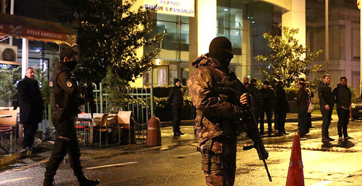 Emniyet Müdürlüğü ve AK Parti Saldırganının Kimliği Belirlendi