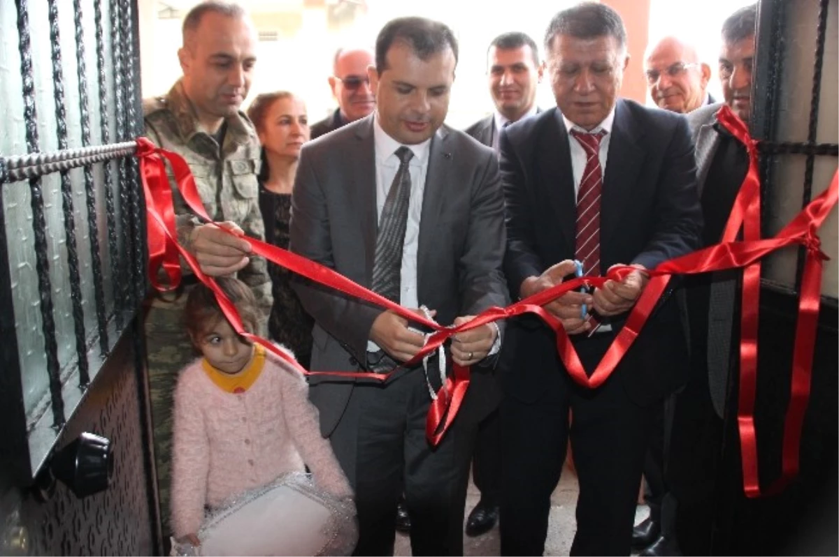 Erzin\'de Kadın Mesleki Eğitim Merkezi Açıldı