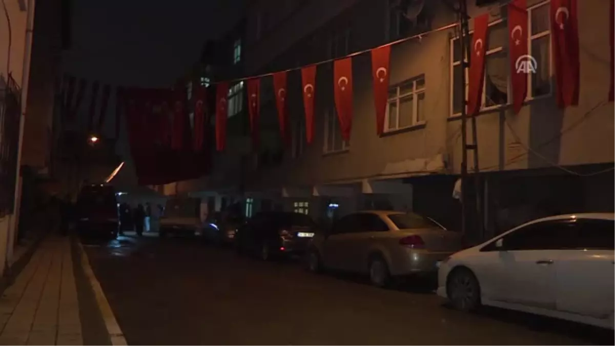 Şehit Piyade Uzman Çavuş Topal\'ın Babaevi