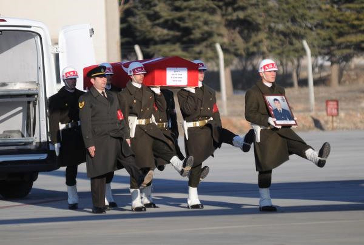 Fırat Kalkanı Şehitleri Memleketlerine Gönderildi