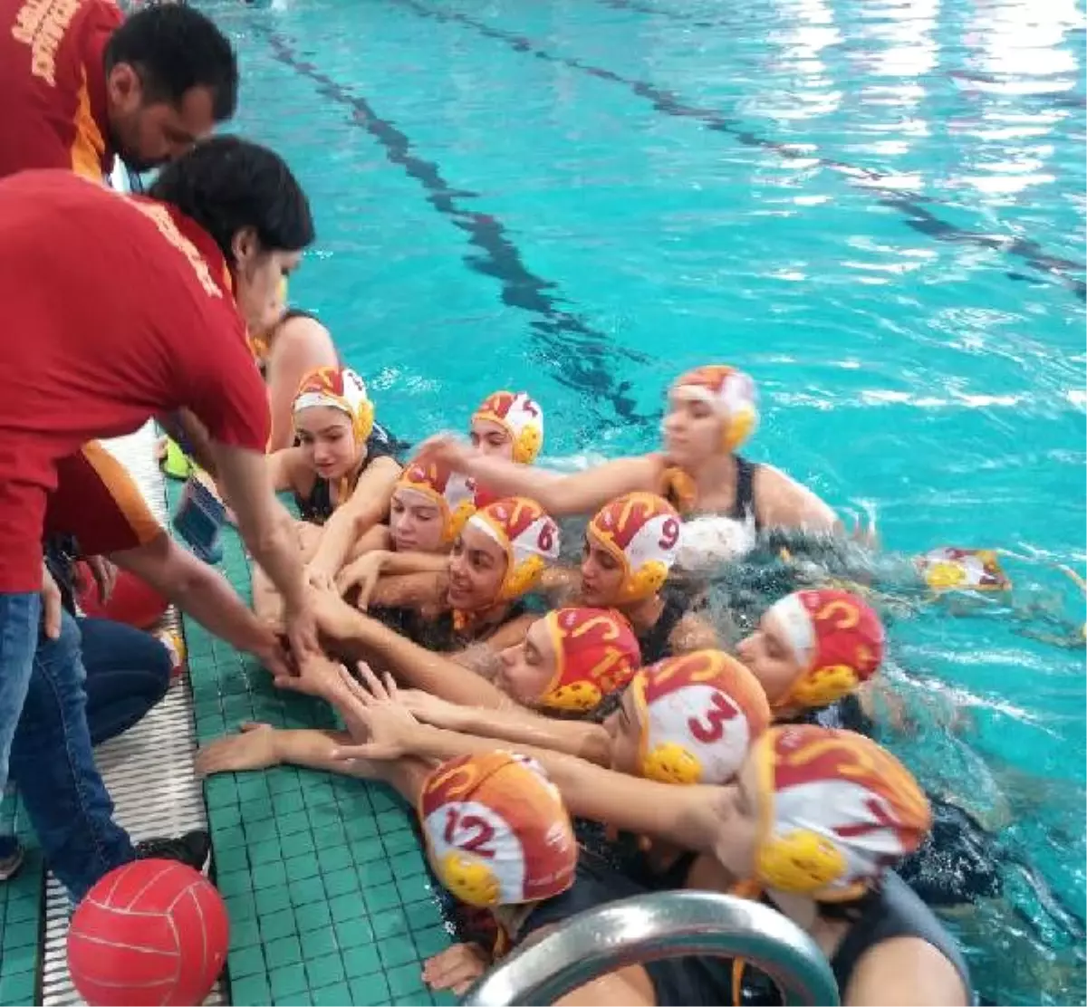 Galatasaray Sutopu Takımı İskenderun\'u 11-3 Mağlup Etti