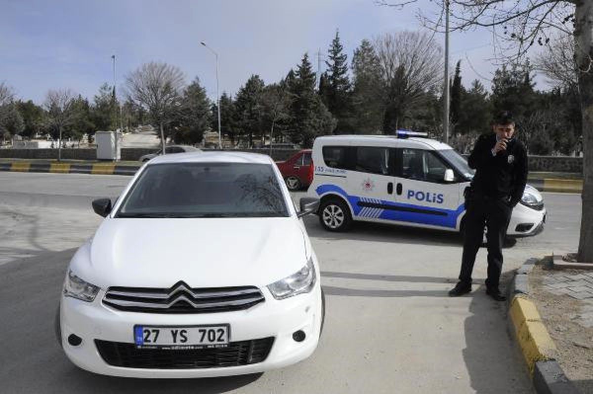 Gaziantep\'te Silahlı Kavga: 1 Ölü, 3 Gözaltı