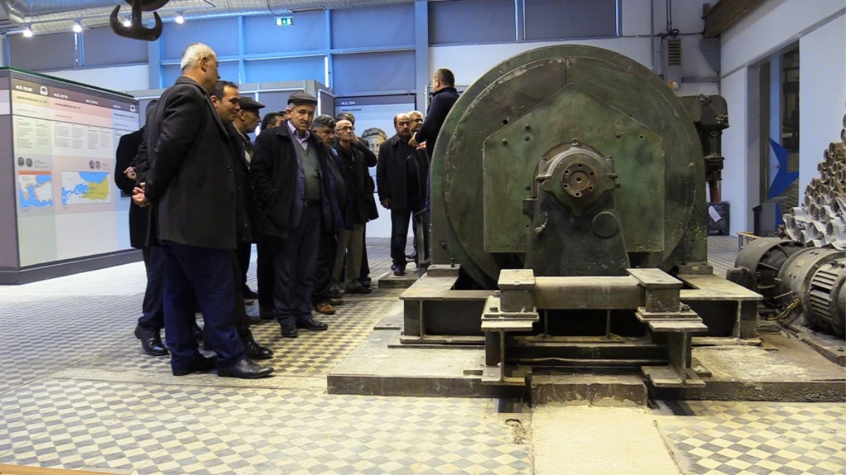 Kandıralı muhtarlar Kocaeli gezisi yaptı