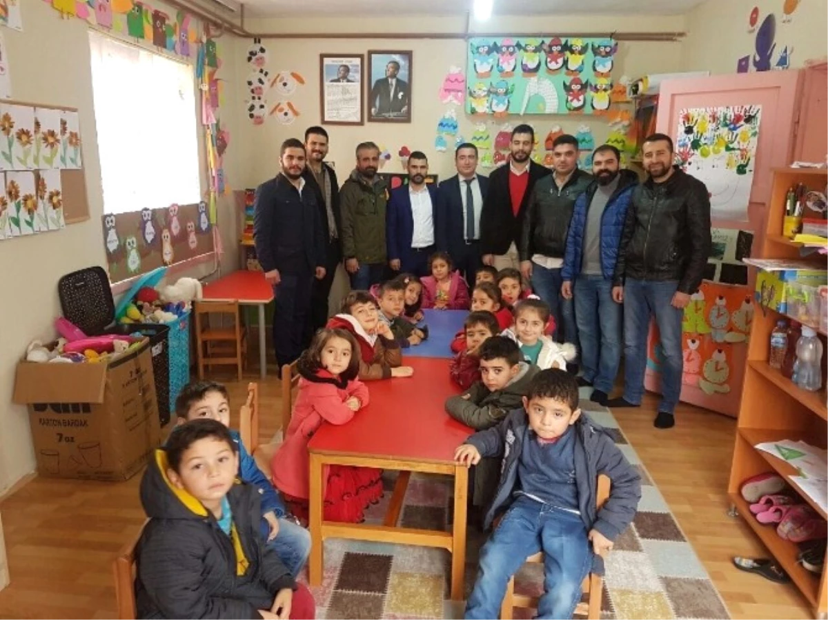 Magider, Alaşehir\'e Çocuk Oyun Alanı Kazandırdı