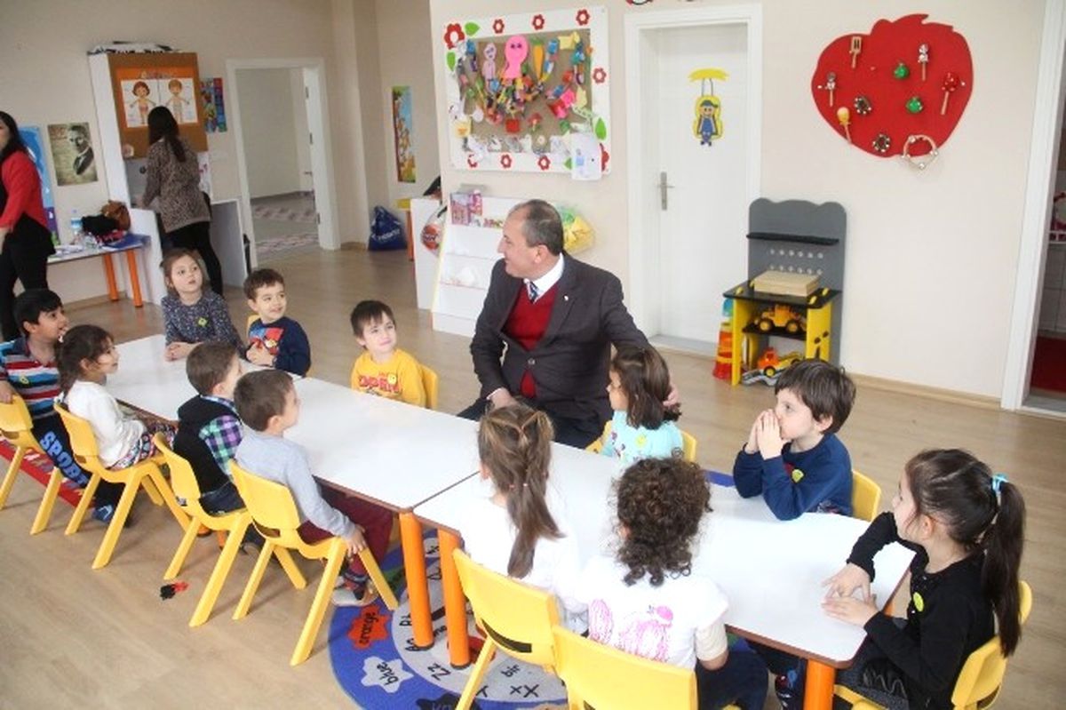Miniklerin İlk Karne Heyecanı