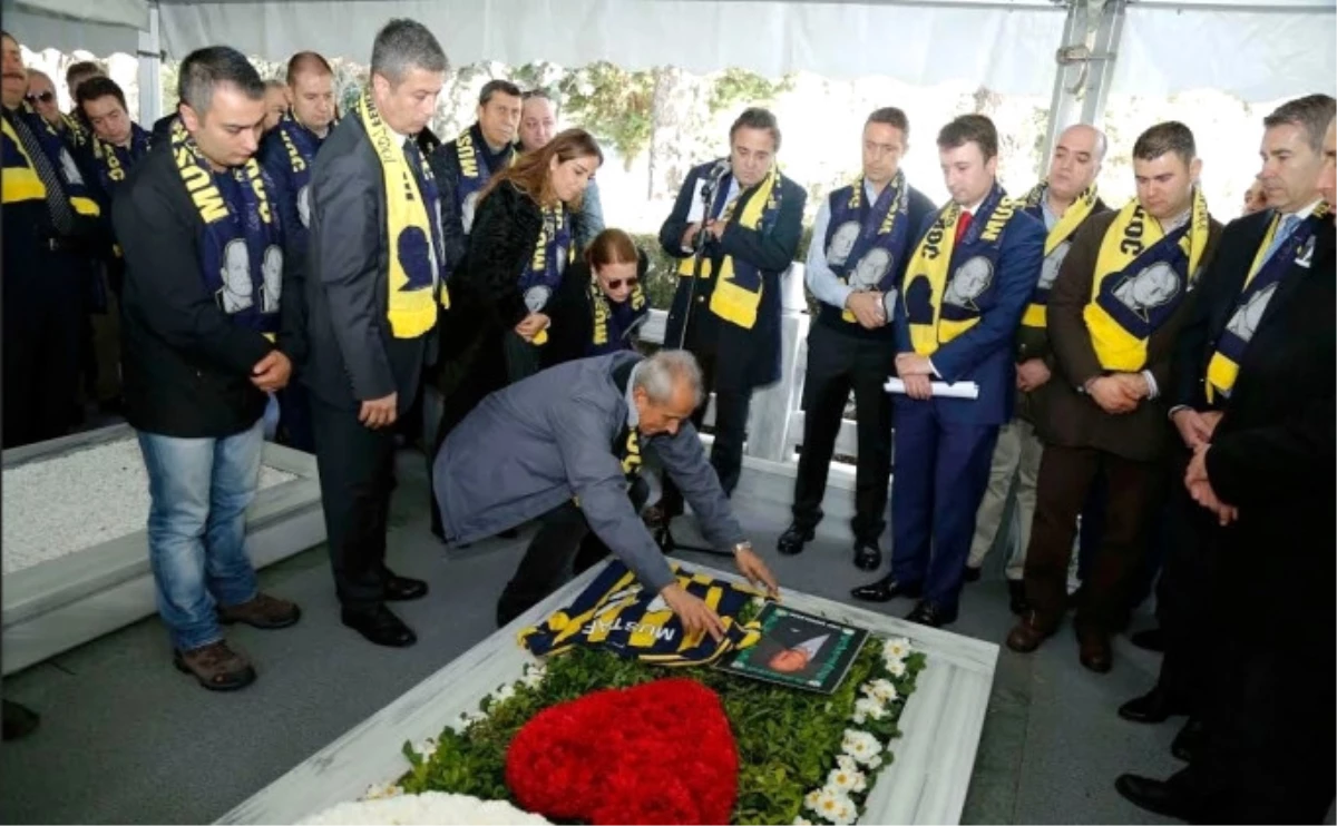 Mustafa Koç Mezarı Başında Anılıyor