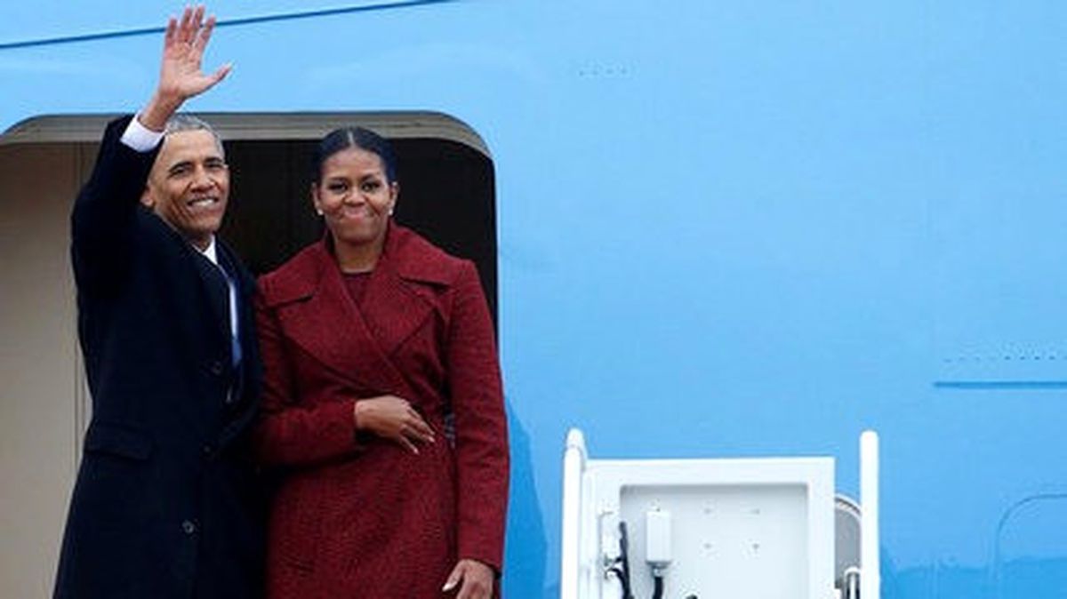Obama Çifti Beyaz Saray\'a Veda Etti