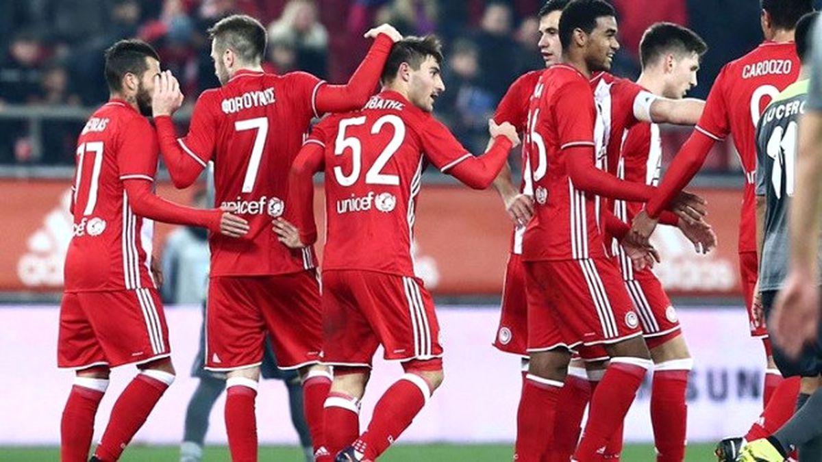 Olympiakos, Ligde 2 Maç Sonra Kazandı