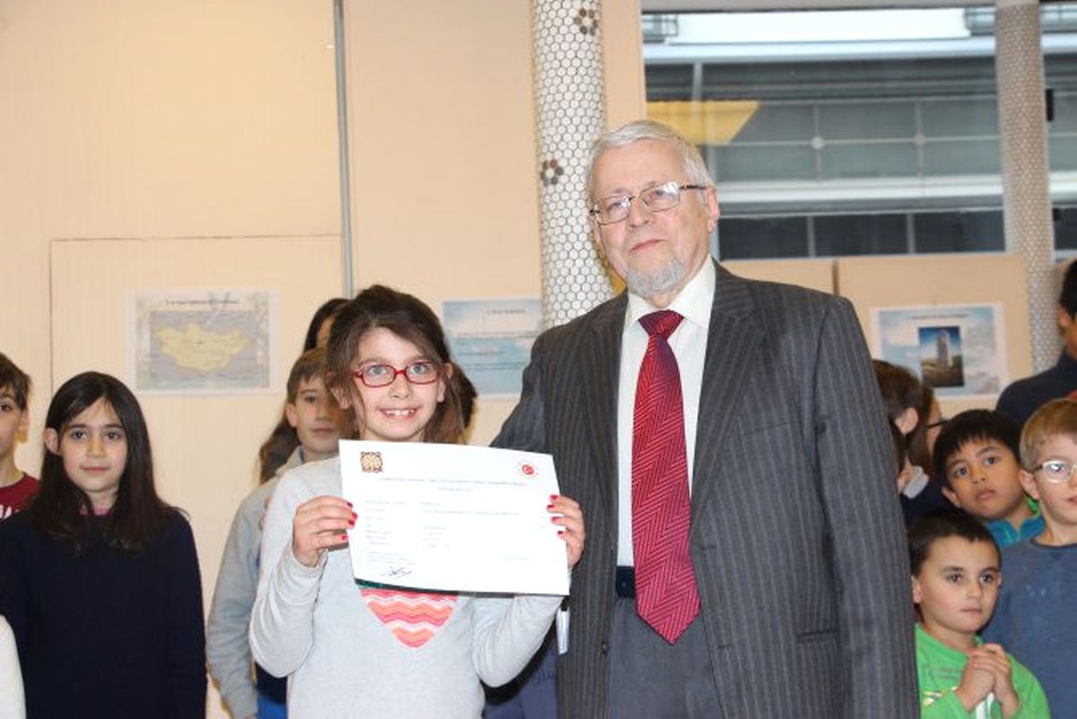 Paris\'te Türkçe Diploma Töreni
