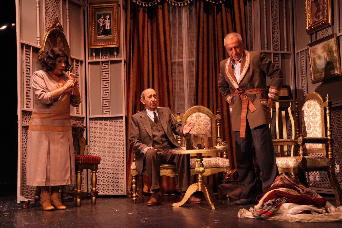 Şehir Tiyatroları Ayberk Atilla\'yı Yitirmenin Üzüntüsünü Yaşıyor