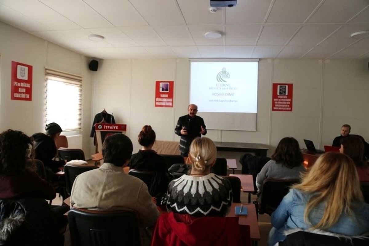\'Yerel Hayvan Koruma Gönüllüsü" Semineri