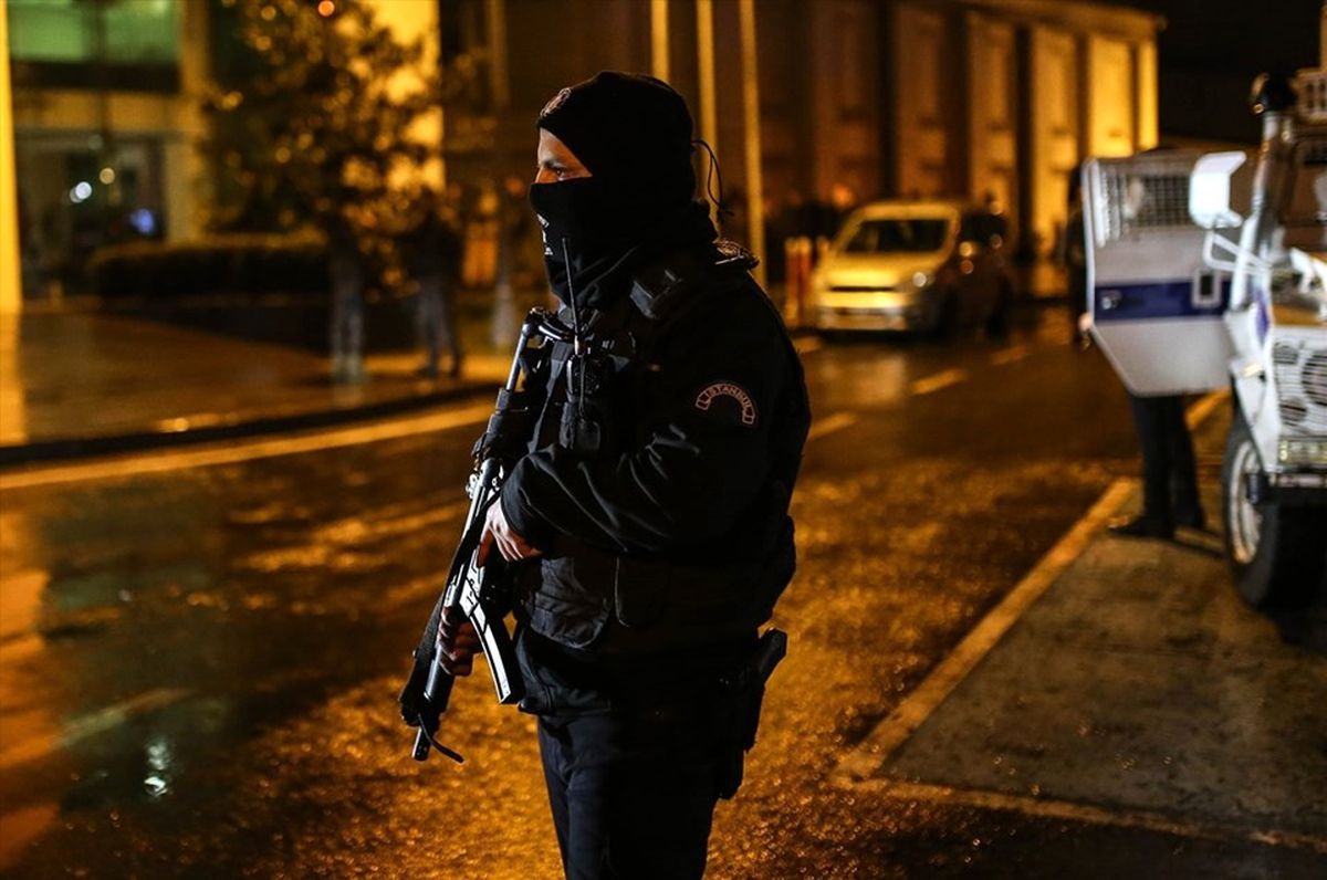 AK Parti ve Emniyet\'e Saldıran Terörist, Tekirdağ\'da Yakalandı