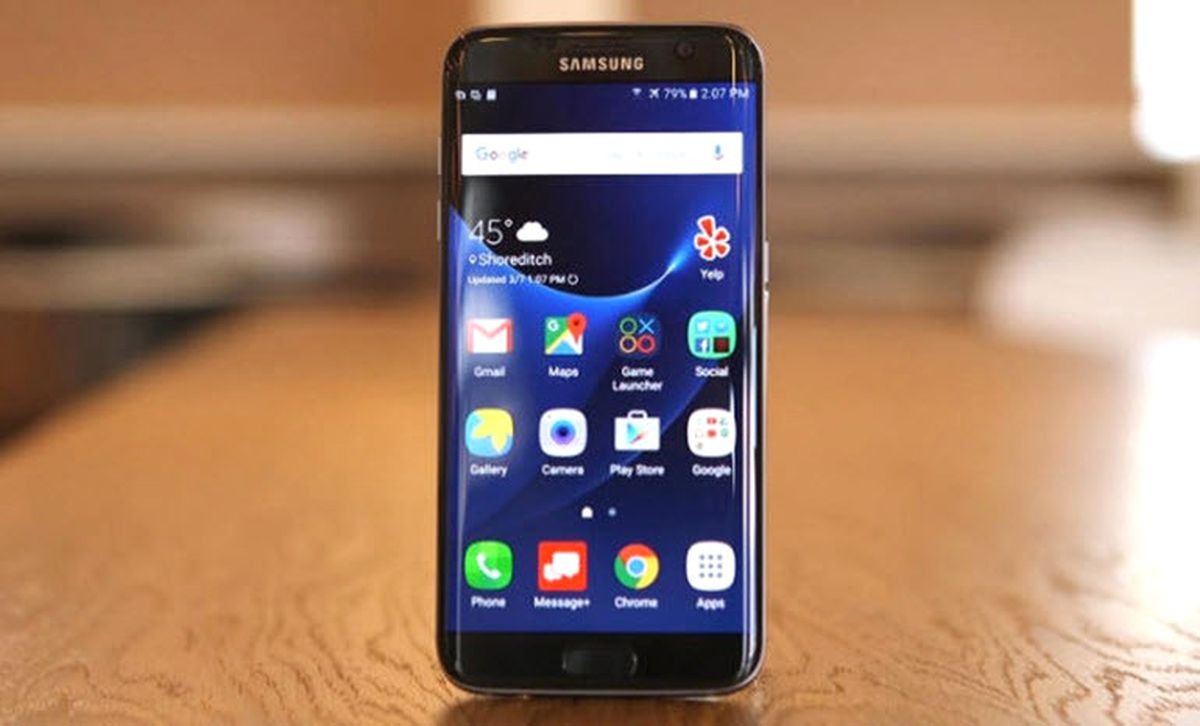 Android 7.0, Galaxy S7\'yi "Bozdu"