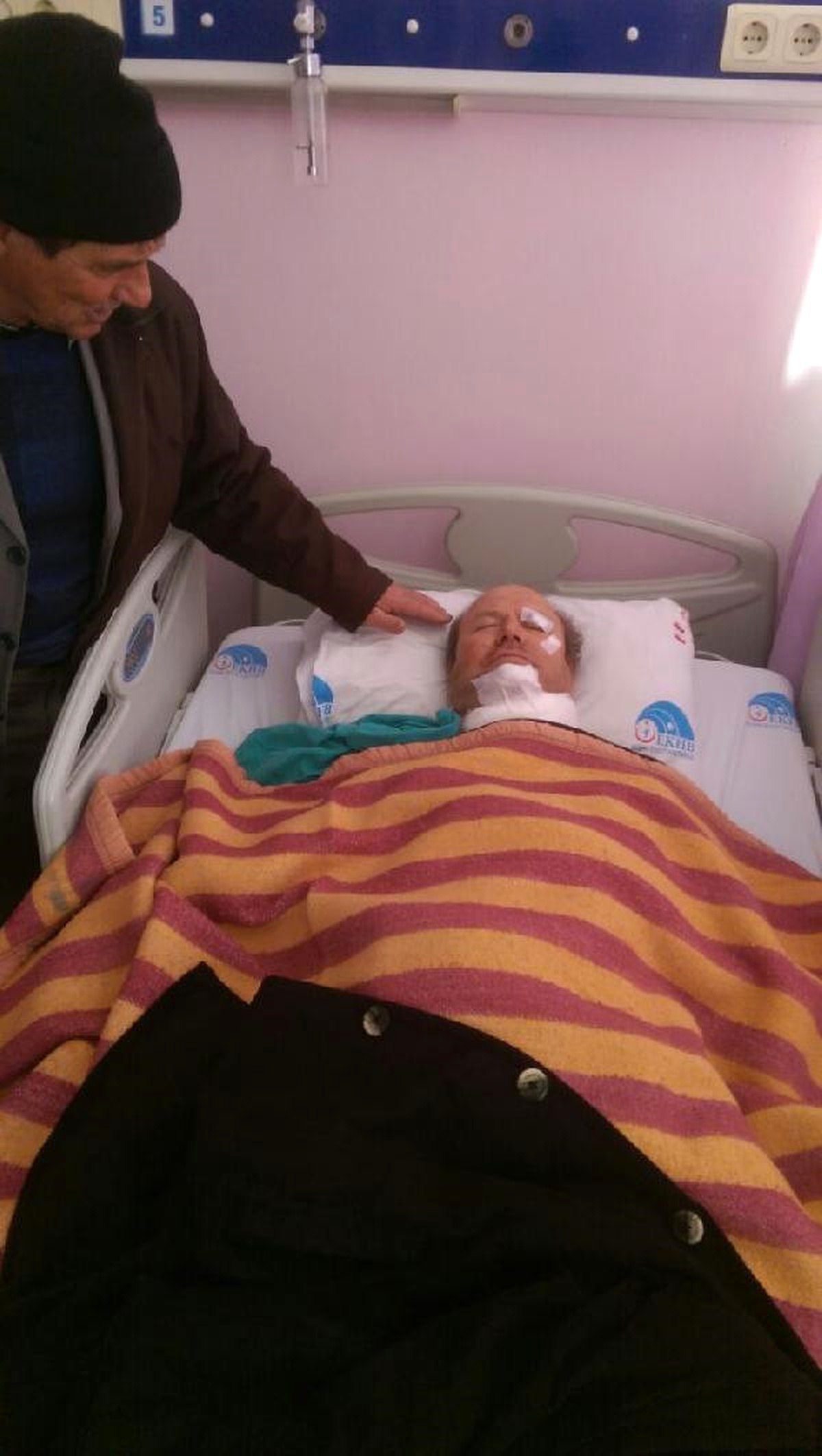 Arazi Anlaşmazlığı Yüzünden Ağabeyini Boğazından Bıçakladı